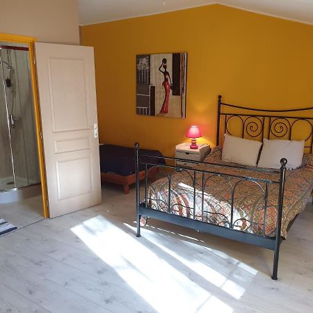 Chambre D'Hote De L'Elevage Du Lattay Les Hauts-d'Anjou Bagian luar foto