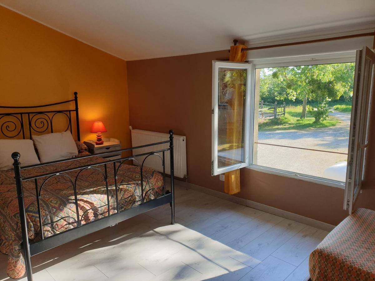 Chambre D'Hote De L'Elevage Du Lattay Les Hauts-d'Anjou Bagian luar foto